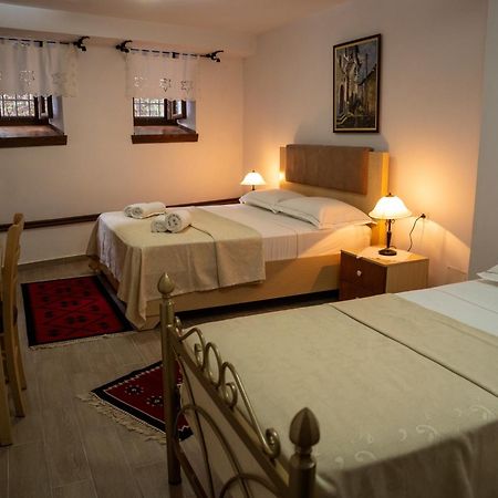 Hotel Borklad Berat Habitación foto